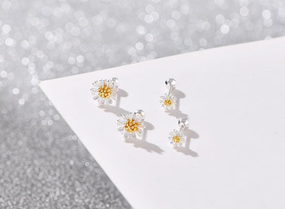 Floral earrings, Daisy ear stud, 92.5% Sterling Silver,  Screw earrings