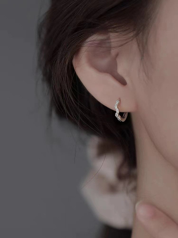 925 Sterling Silver needle, Leaf earrings, Delicate earrings, Gifts for Her.
